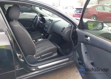 2011 Nissan Altima 2.5 S z USA, uszkodzony, nr VIN 1N4AL2AP8BC172397